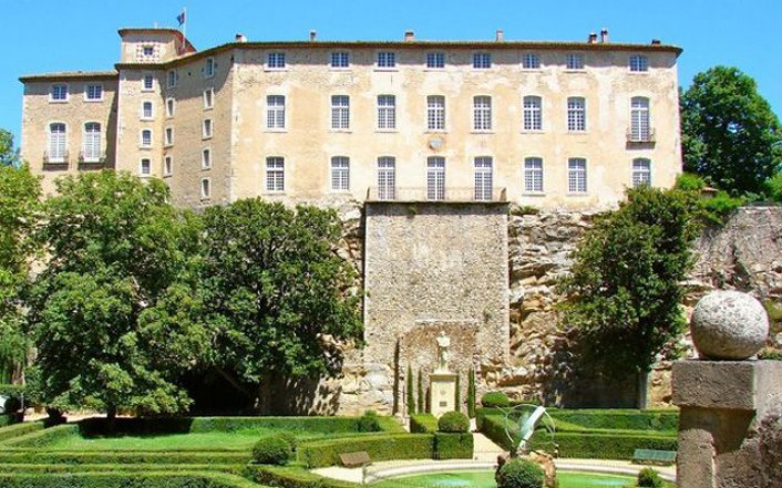 Château van Entrecasteaux