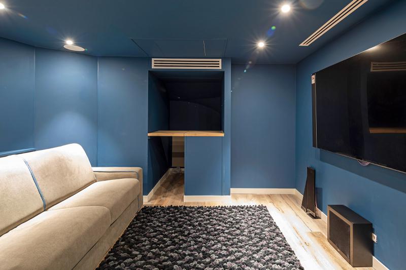 Home cinema