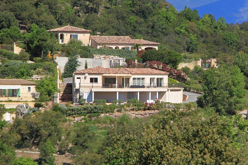 Villa Montfrin te Les Adrets