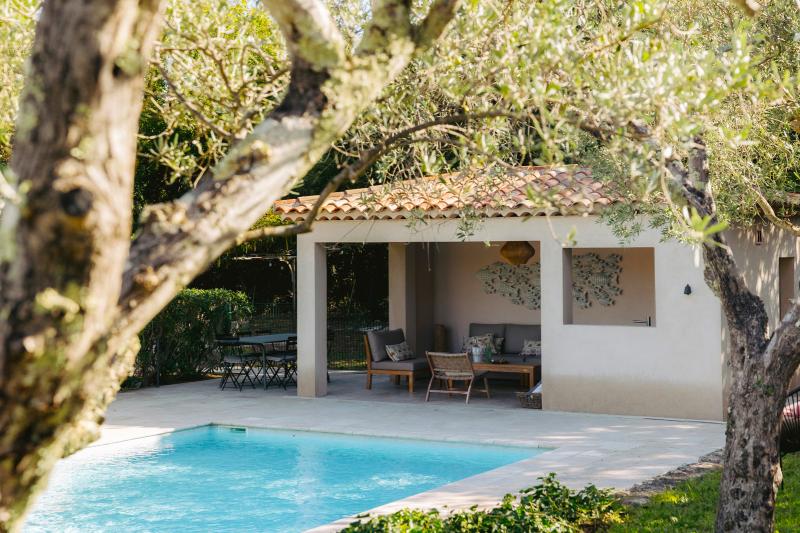 Poolhouse
