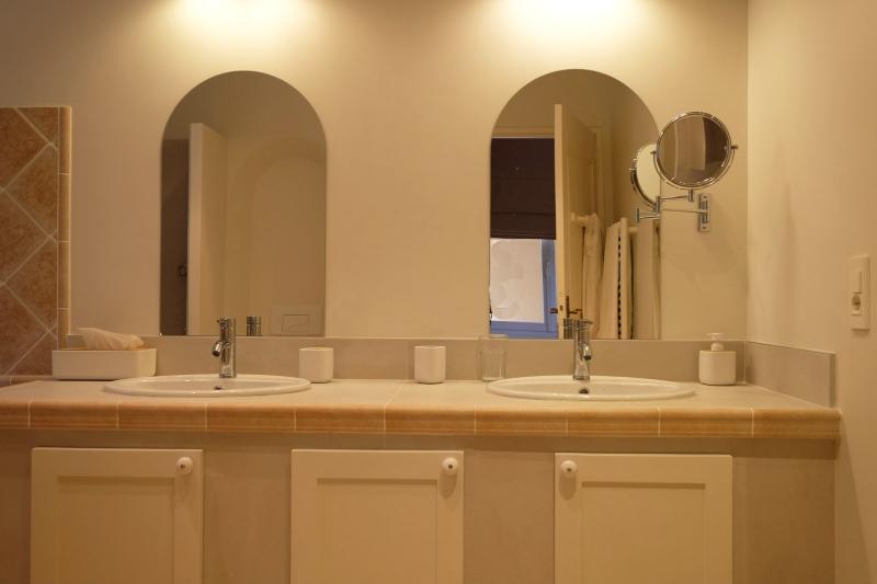 Badkamer slaapkamer 1