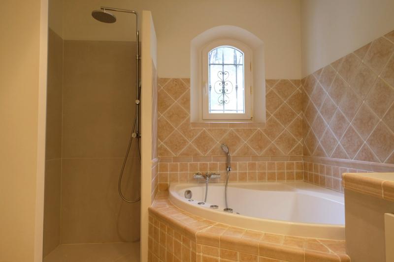 Badkamer slaapkamer 1
