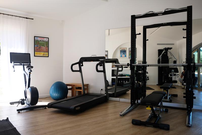 Prachtig uitgebreide privé gym