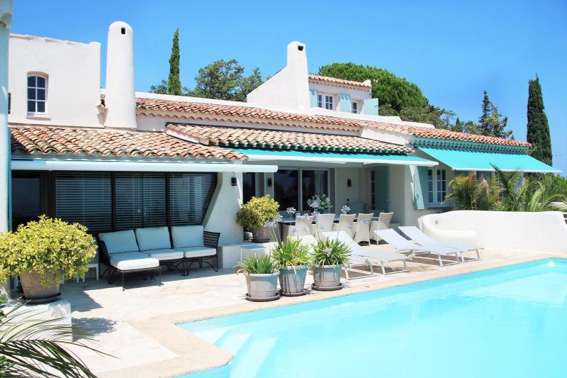Luxe villa met zeezicht
