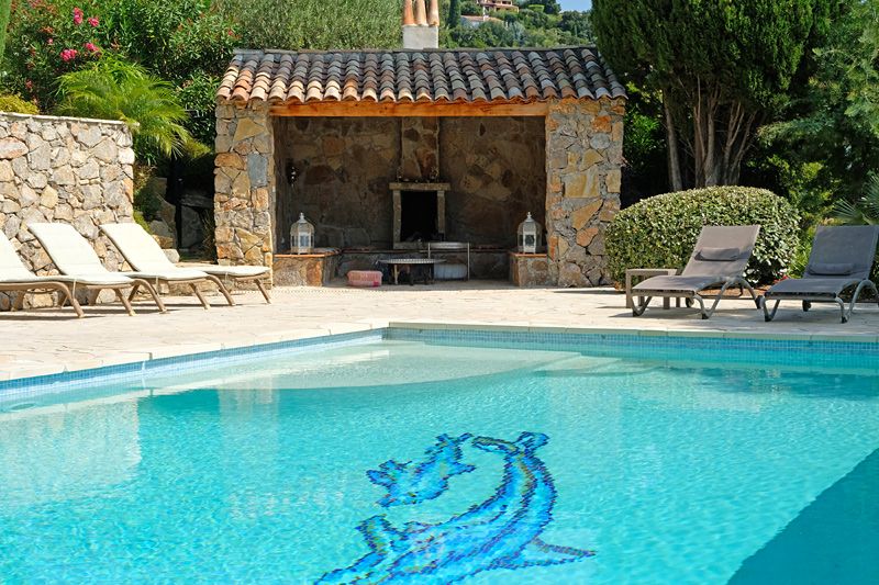 Poolhouse en ruim zwembad Poolhouse en ruim zwembad