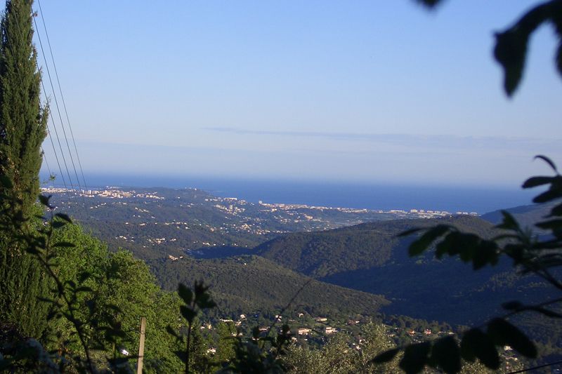 Uitzicht op Cannes en de Middellandse zee 