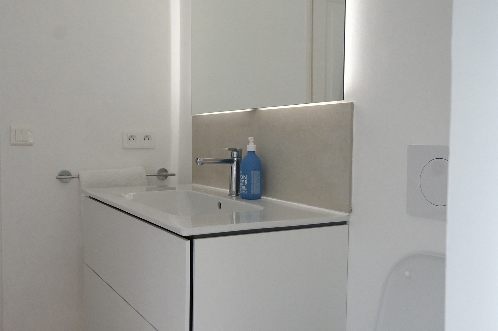 Moderne badkamer beneden 2 Moderne badkamer beneden 2