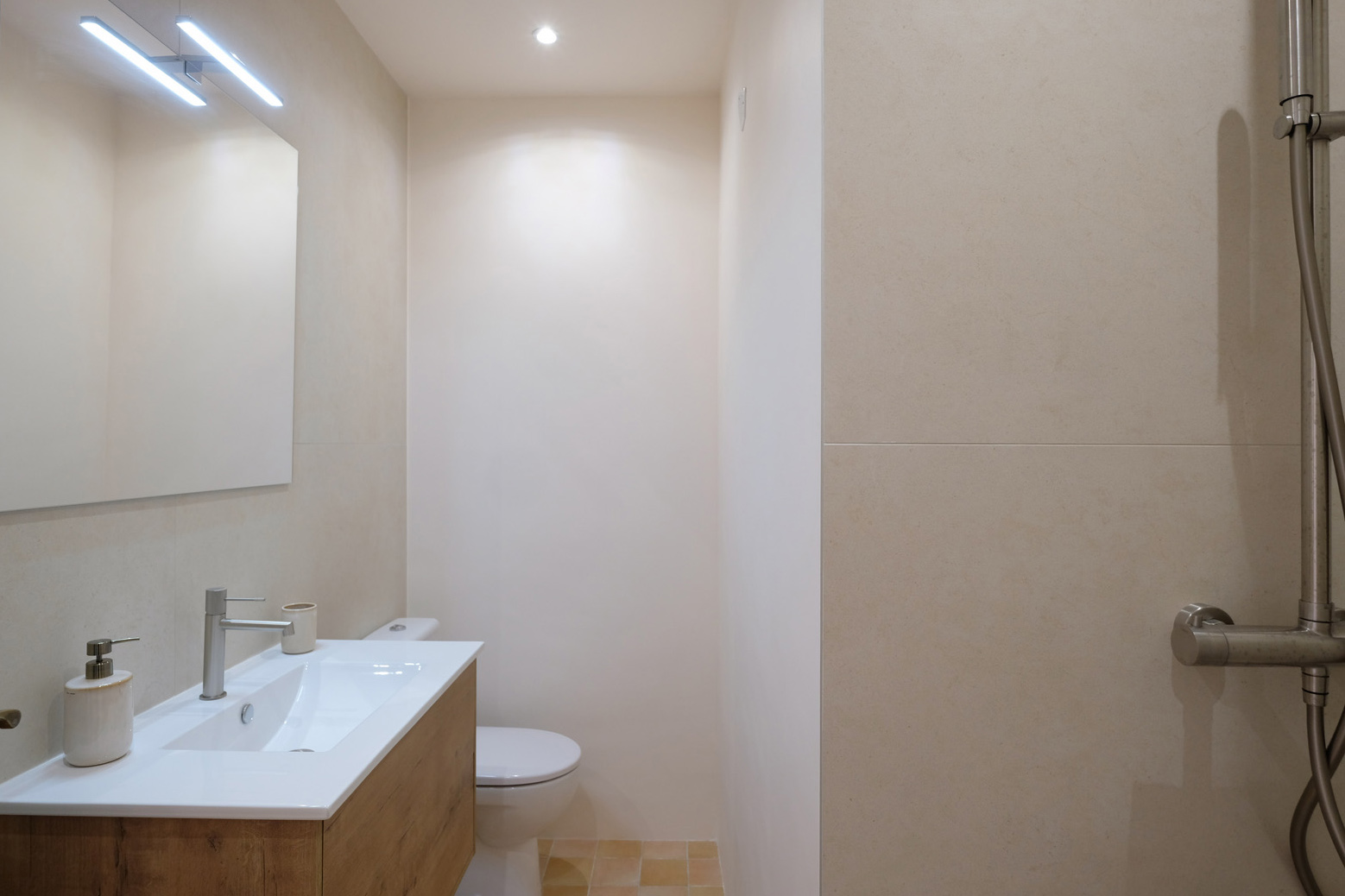 Badkamer slaapkamer 3