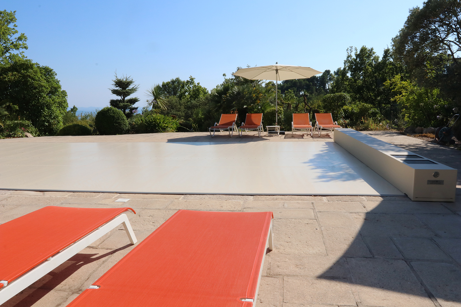 Pool cover